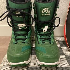 NIKE SB ZOOM KAIJU SNOWBOARD BOOTS